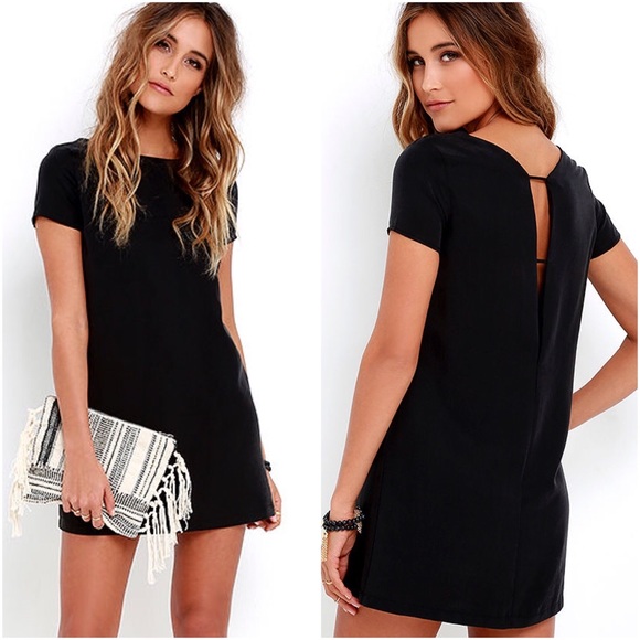 Lulus Dresses & Skirts - Lulus • Black Short Sleeve Mini Shift Dress
